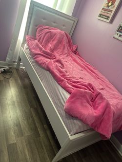 I will move I am selling everything in my house