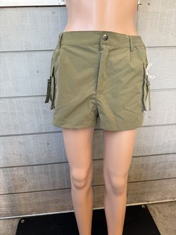 Women’s Love Tree Cargo Shorts With Adjustable Pocket Size Medium