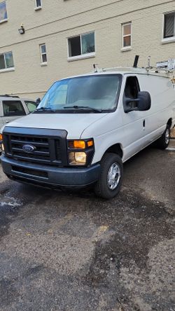 2009 Ford E-250