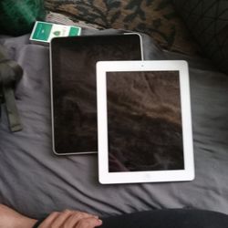 OLDER APPLE IPAD 16 GB 