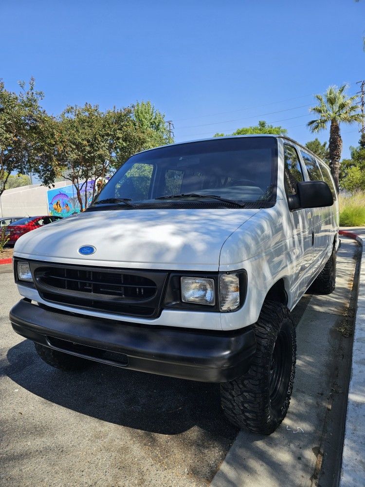 1997 Ford E-350