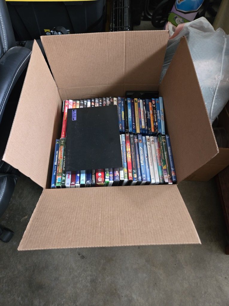 160+ DVD / Blu-ray Movies and DVD/Blu-ray Player
