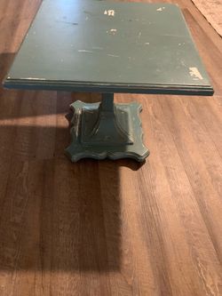 End tables (2)
