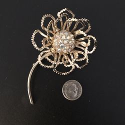 Sara Coventry Vintage Brooch