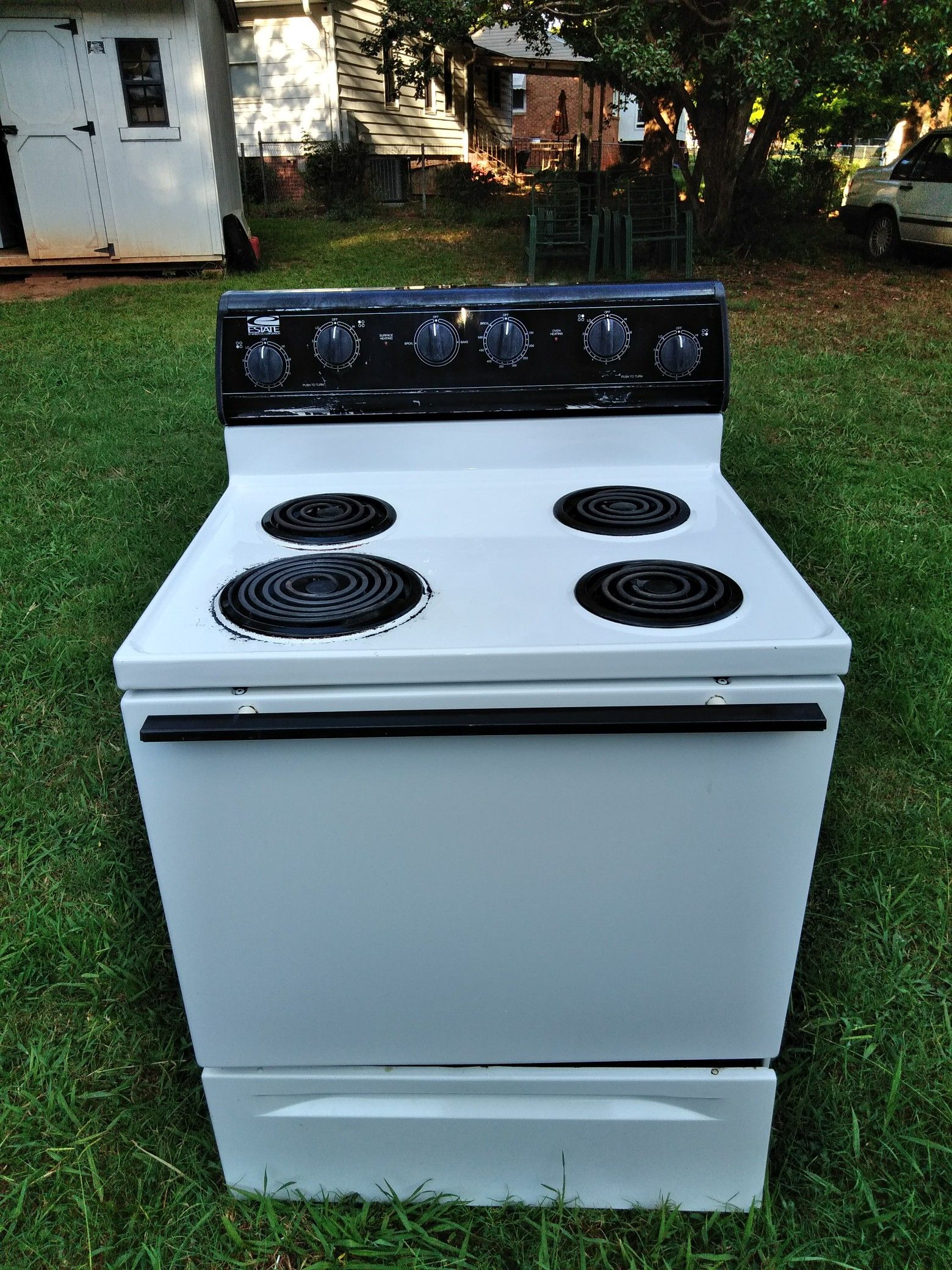 Estate By Whirlpool Corporation Electric Stove
