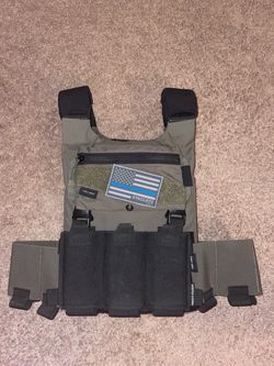 T.Rex Arms Plate Carrier w/ IV Armor Plates