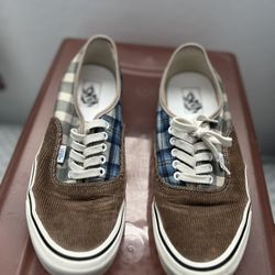Vans Authentic "Patchwork Corduroy" - Size 11.5