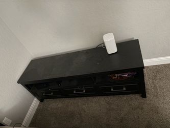 Entertainment center