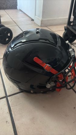 F7 football helmet