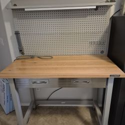 Like New Lighted Industrial Work Station 