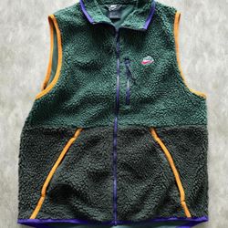 Vintage Nike Sportswear Men's Sherpa Fleece Gilet Vest CD3142-337, Jade/Sequoia