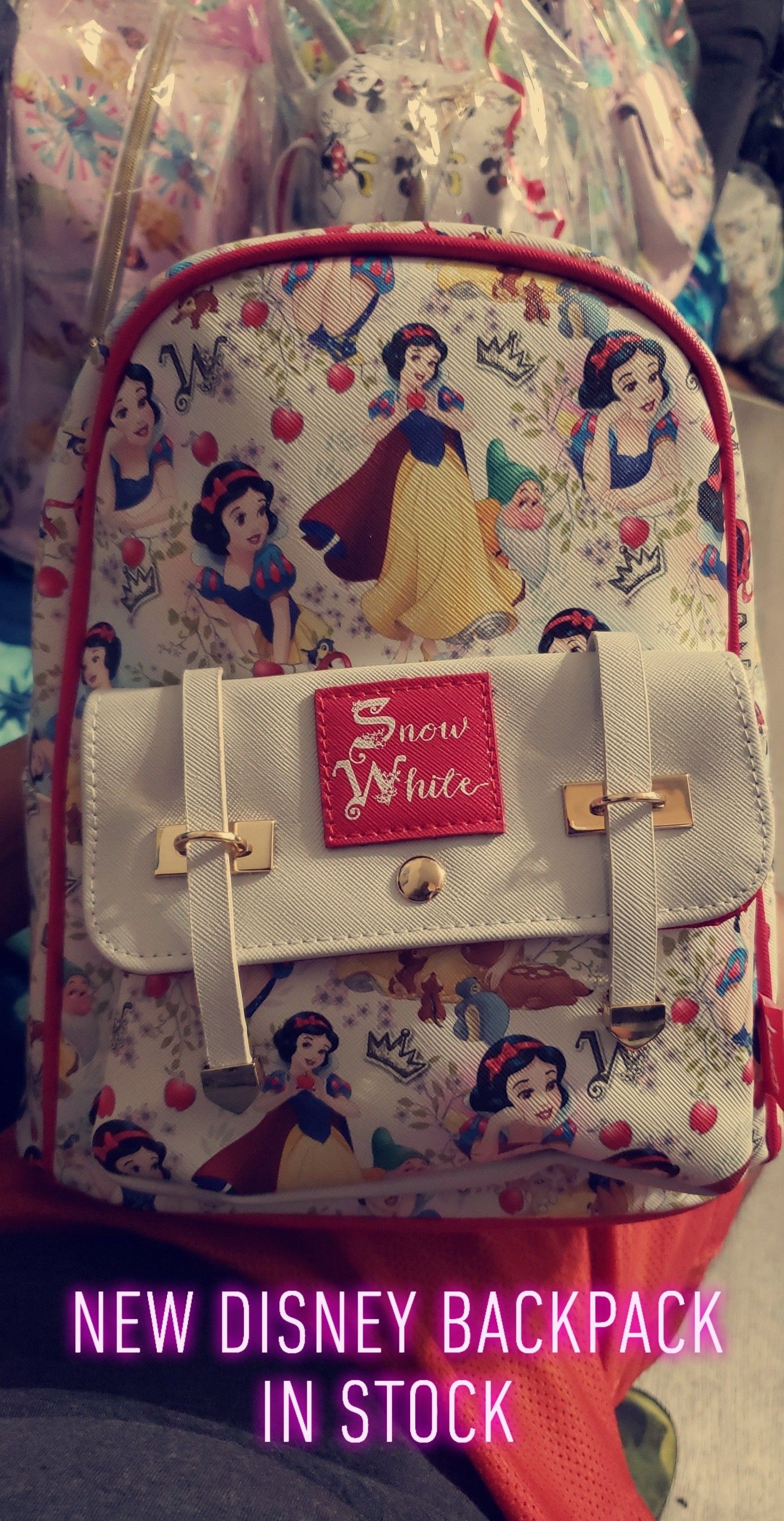 Disney Snow White MiniBacpack 💕💞😊