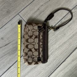 Coach Vintage Wristlet 