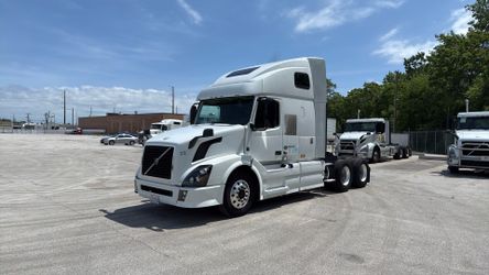 Volvo VNL