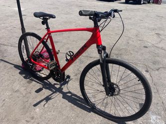 Trek dual sport 2. 24 speed X-Large lightweight aluminum frame with hydraulic disc brakes