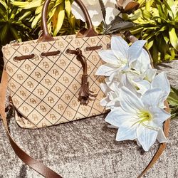 Dooney & Bourke Purse
