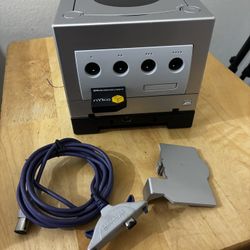 Platinum Edition GameCube With Gameboy Player