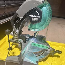 Metabo HPT 12-in 15 Dual Bevel Compound Corded Miter Saw