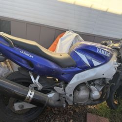 2001 Yamaha  YZF 600r Thunder Cat 
