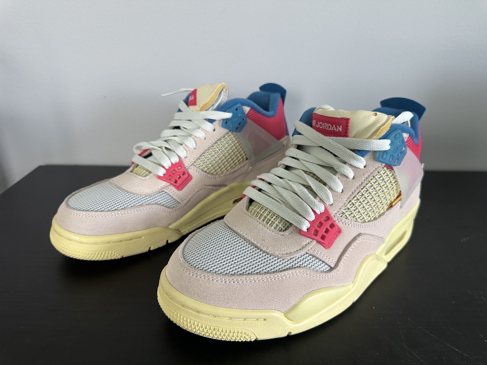 Jordan 4 Union Guava - Size 10