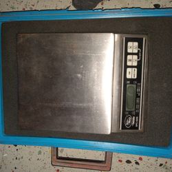 AccuWeather yeah MI amaleo SPC5005 scale