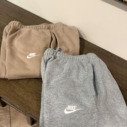 NIKE sweats size M