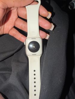 Unlocked Apple Watch SE 40