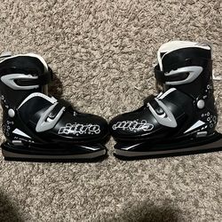 Patines de hielo/ice skates.casco de protección/helmet