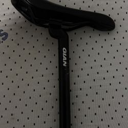 Giant 27.2 Seatpost