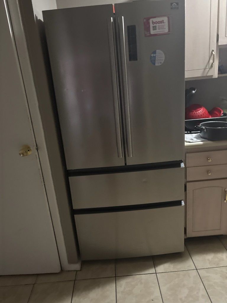 Refrigerator