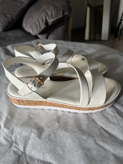 Women’s sandals