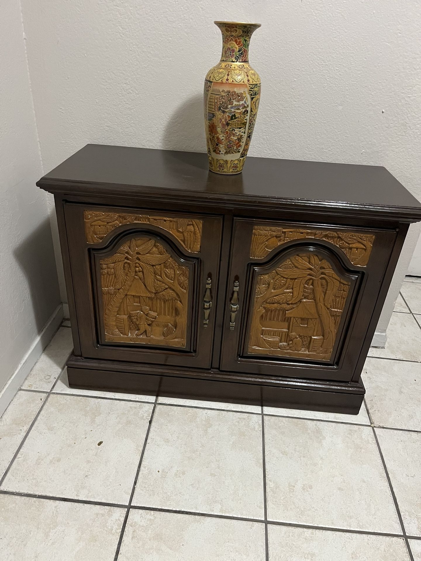 Antique Gun Cabinet Asian/Indian