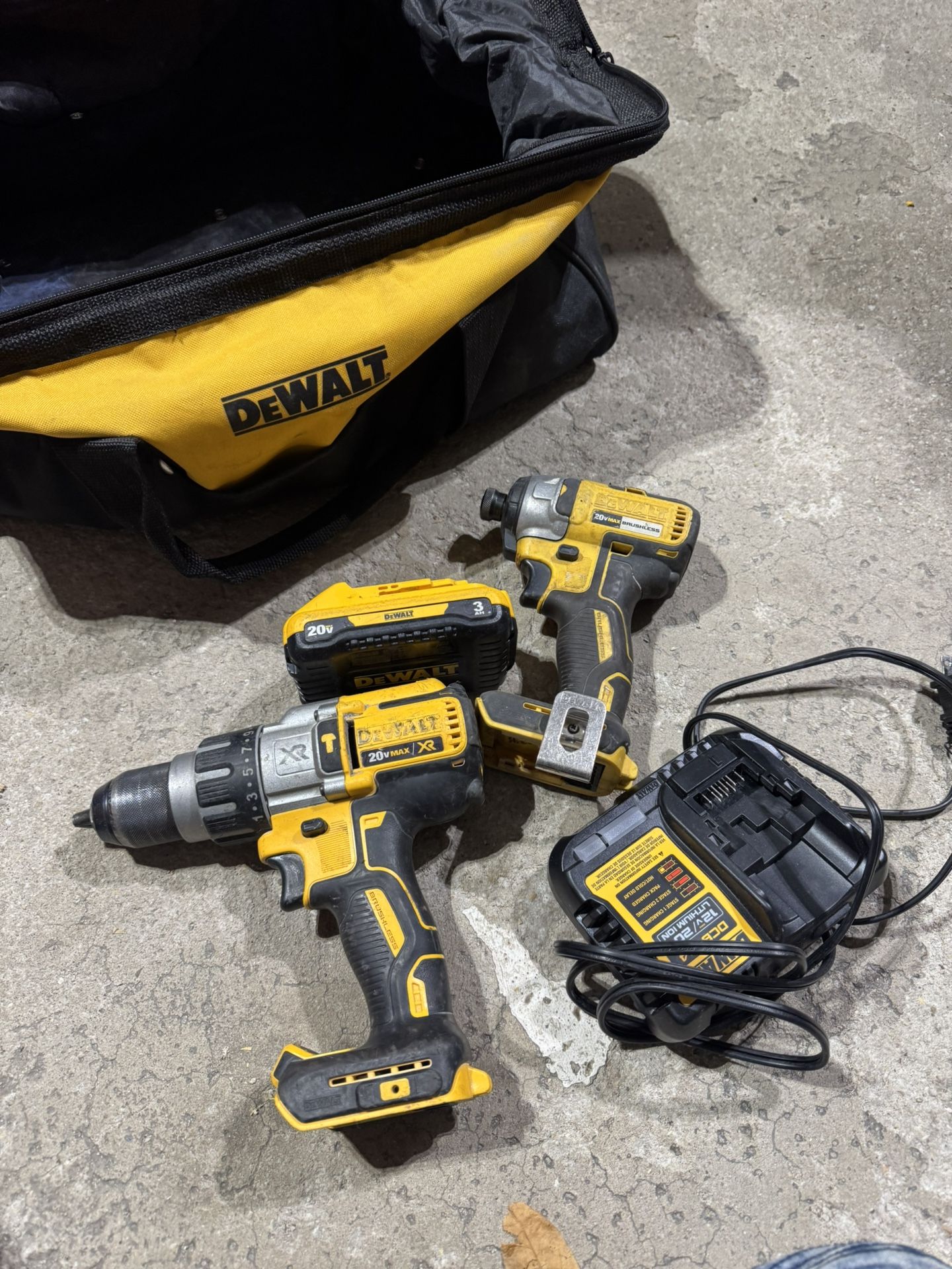 Dewalt 20volt set with XR 3 Speed Hammer Drill, 1/4” impact, 3Ah battery, charger and big tool bag,All Products : American Fashion Style Bags On Sale