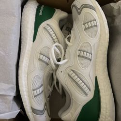 Adidas Ultra Boost Supernova DNA Size 9