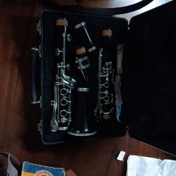 Vintage Bundy Clarinet