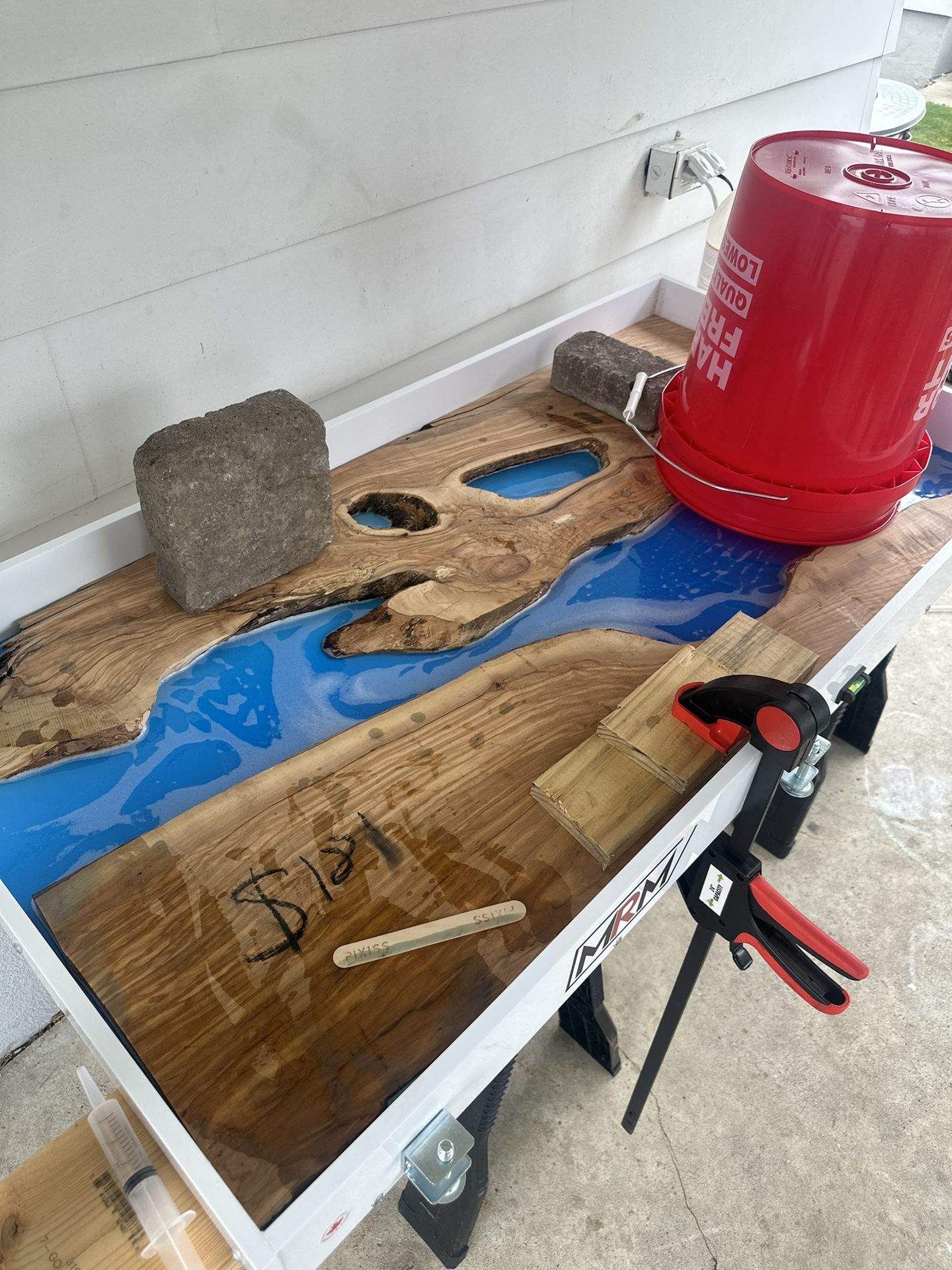 Epoxy Beautiful Coffee Table And End Set (3)