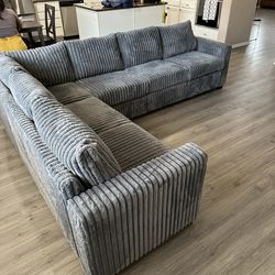 4-Piece Sectional Set
One-Arm Loveseat x 2 + Corner Wedge + Armless Chair

Color: Dark Gray