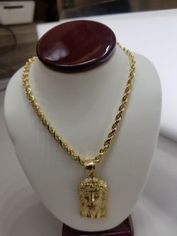 10k gold solid rope chain with pendant 31g