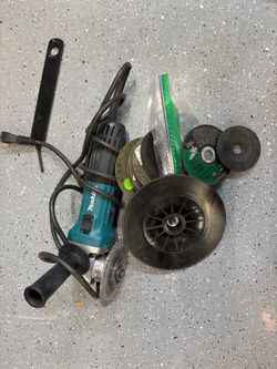 Makita angle grinder with accessories