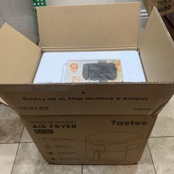 Brand New - Classic Tastee Air Fryer, 8-in-1 Compact 5.5QT AirFryer 
