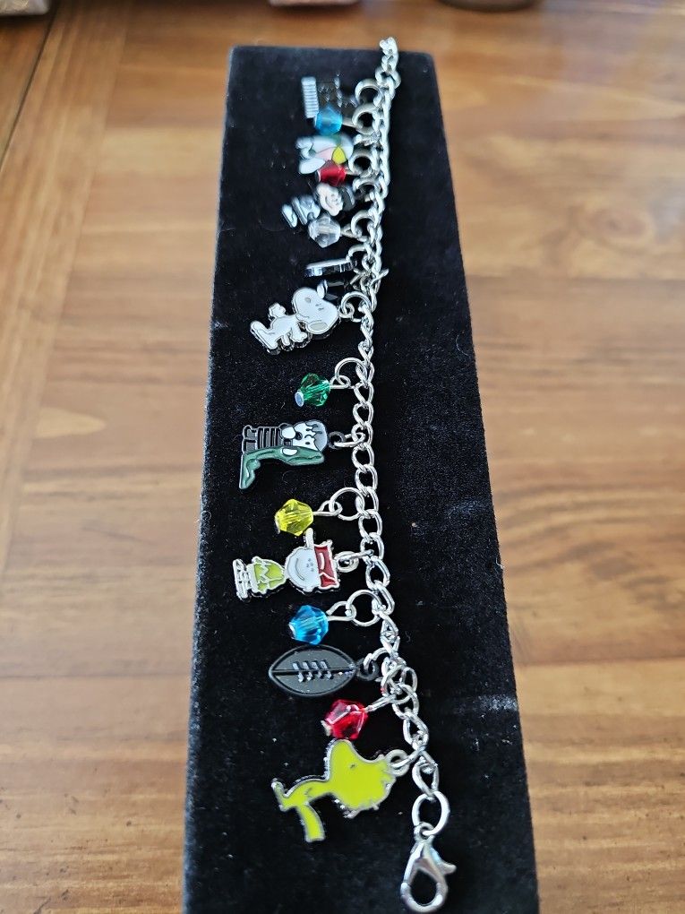 New Snoopy Charm Bracelet