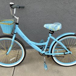 Schwinn Beach Crusier Bike La Jolla  24 Inch Blue * READ*