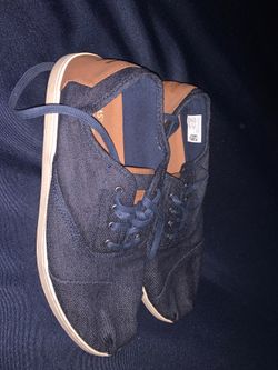 Men’s toms size 12