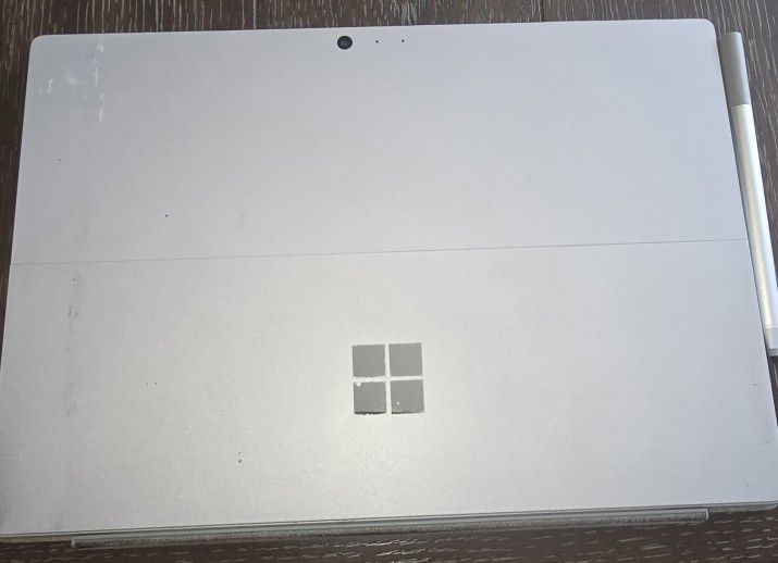 Microsoft Surface Pro 5th Gen, 8gb Ram 128 Gb Storage With Windows 10, With Keyboard Attachment, And A Stylus Pen. Accepting Best Offer