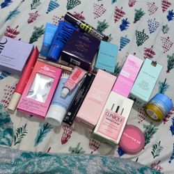 Makeup / Skincare Bundle 