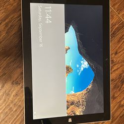 ON HOLD.  Microsoft Surface Pro 3 Model 1645 64gb