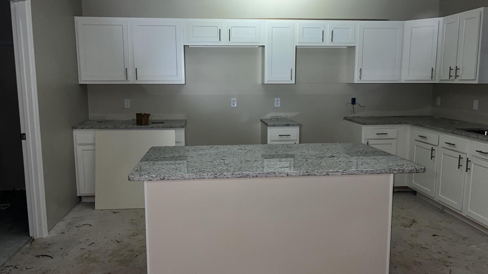 Back Splash Of Quartz And Island