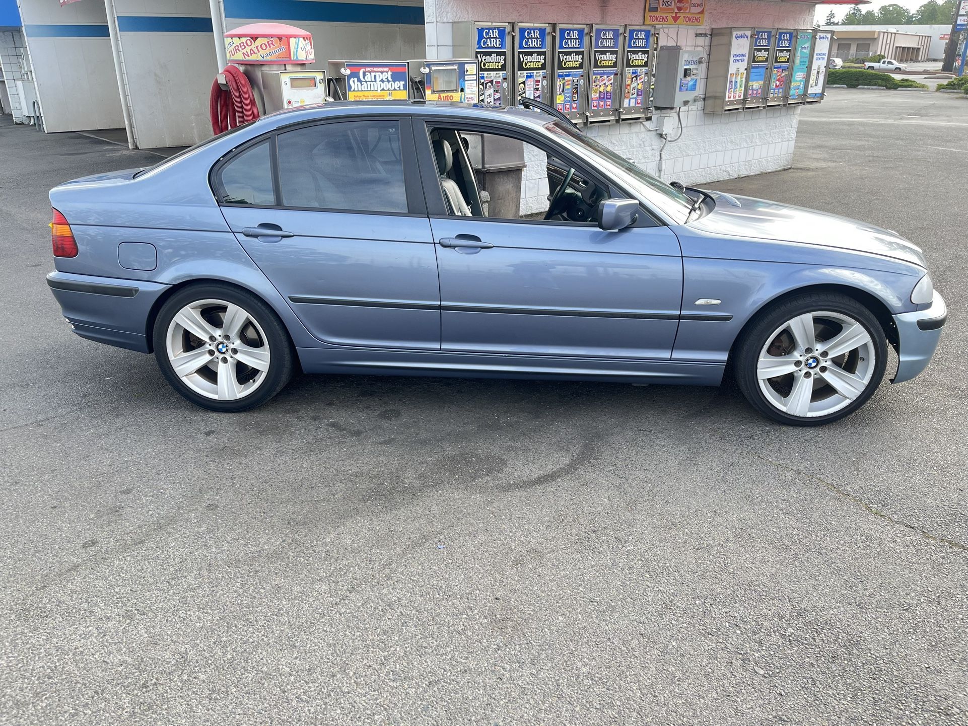 2001 Bmw 330i PARTS CAR ONLY