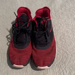 Nike Sazi 12 