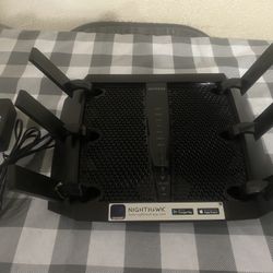 NETGEAR Nighthawk X6 AC3200 Tri-Band WIFI Router